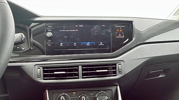 Volkswagen Polo 9 of 12
