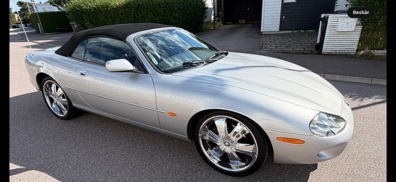 Jaguar XK 2 of 5