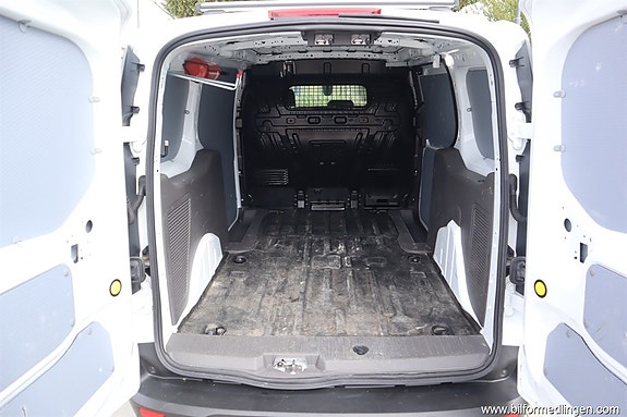 Ford Transit Connect 4 of 5