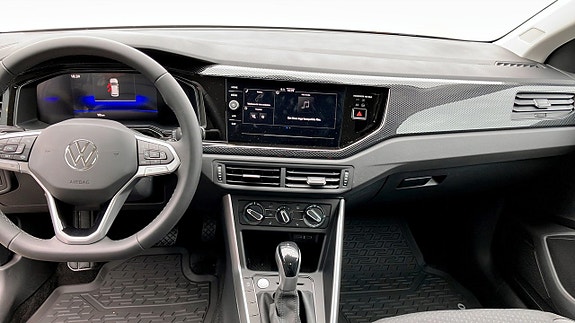 Volkswagen Polo 10 of 12