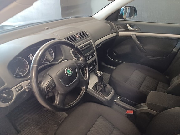 Skoda Octavia 14 of 18