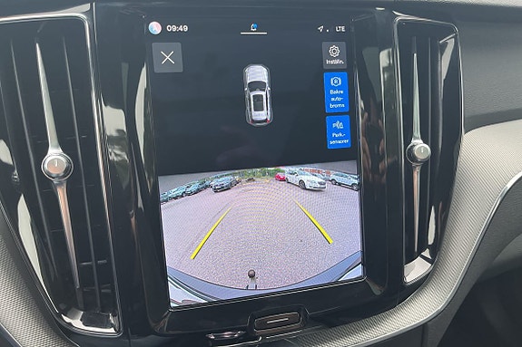 Volvo XC60 17 of 17