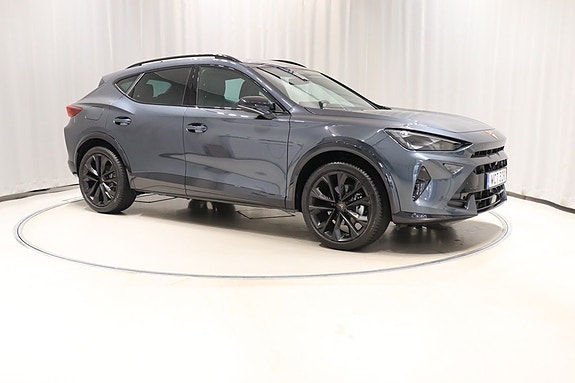 Cupra Formentor e-HYBRID 3 of 5