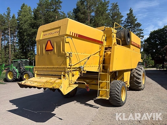 Tröska New Holland TX32 5 of 5