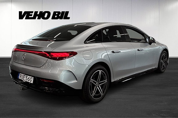 Mercedes-Benz EQE350 3 of 5