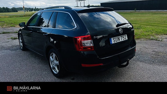 Skoda Octavia 10 of 16