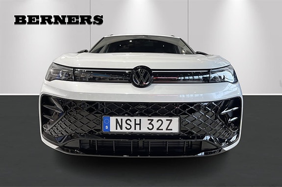 Volkswagen Tiguan 12 of 12