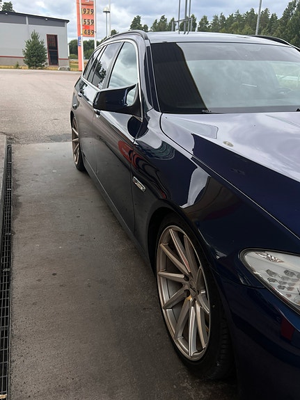 BMW 520d 8 of 12