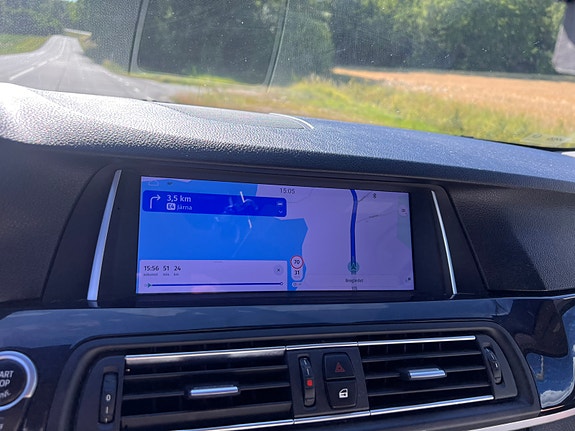 BMW 520d 4 of 12