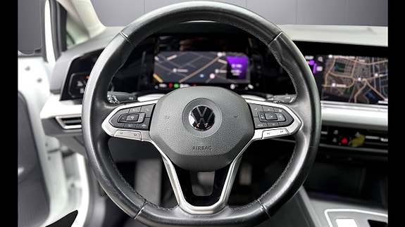 Volkswagen Golf VIII 20 of 24