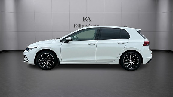 Volkswagen Golf VIII 7 of 24