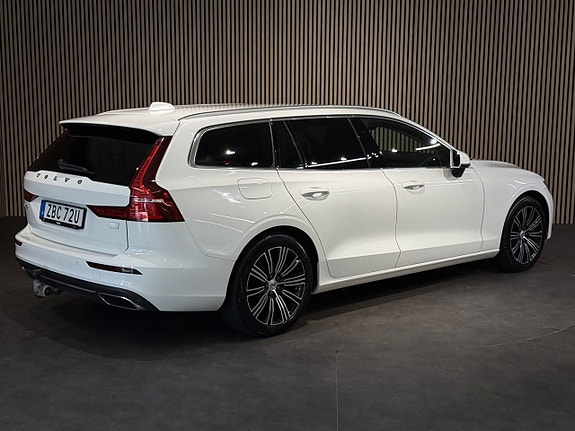 Volvo V60 4 of 5