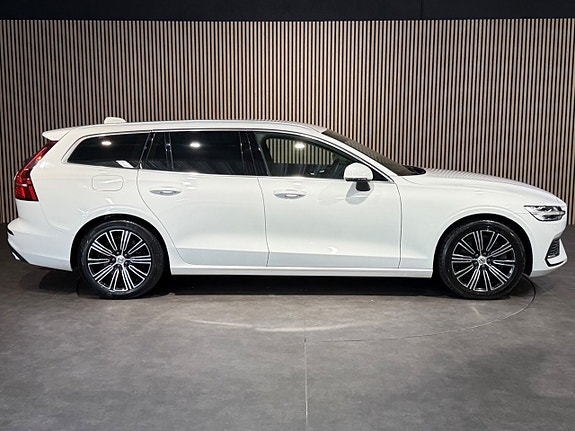Volvo V60 3 of 5