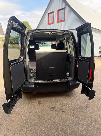 Volkswagen Caddy 4 of 5