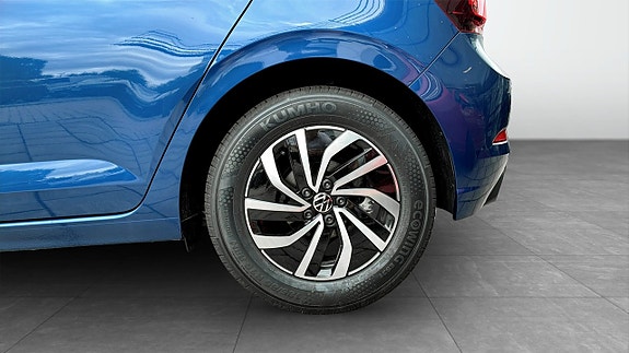 Volkswagen Polo 6 of 12