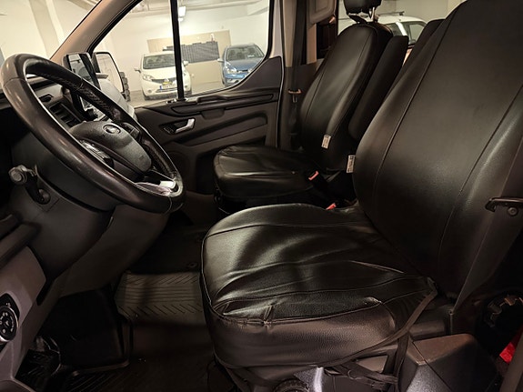 Ford Transit Custom 10 of 17