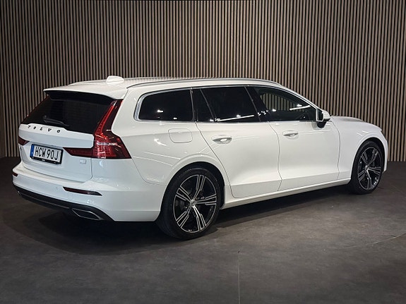 Volvo V60 4 of 5