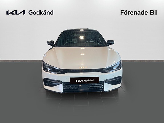Kia EV6 5 of 5