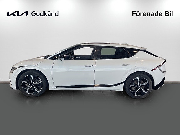 Kia EV6 2 of 5