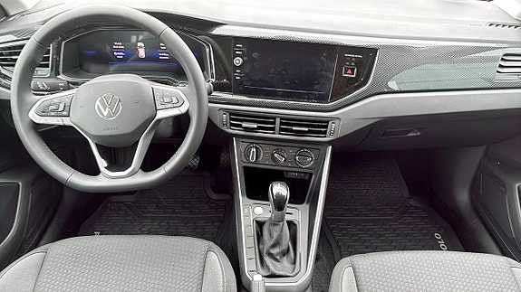 Volkswagen Polo 10 of 12
