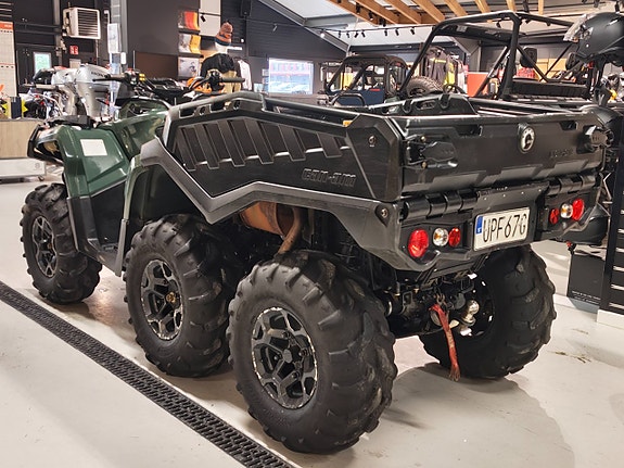 Can-Am Outlander 6x6 650 XU+ *Momsad* 3 of 5