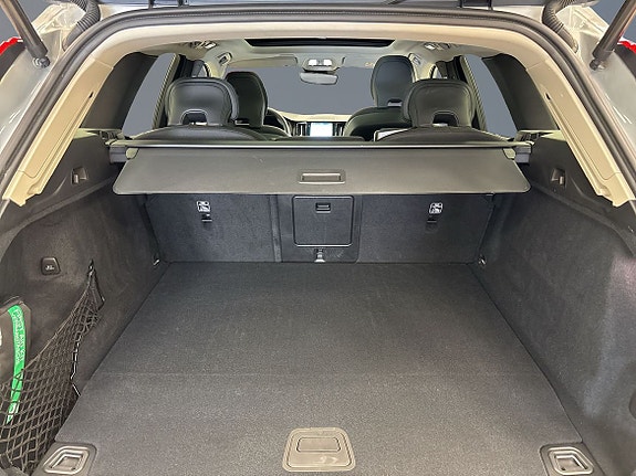 Volvo XC60 9 of 13