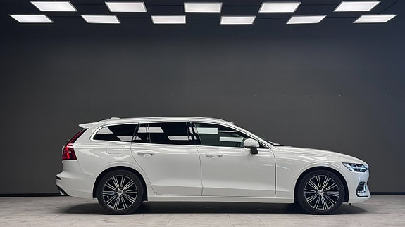 Volvo V60 4 of 5