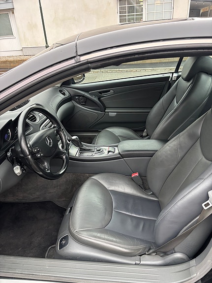 Mercedes-Benz SL350 6 of 7