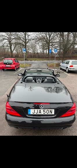 Mercedes-Benz SL350 5 of 5