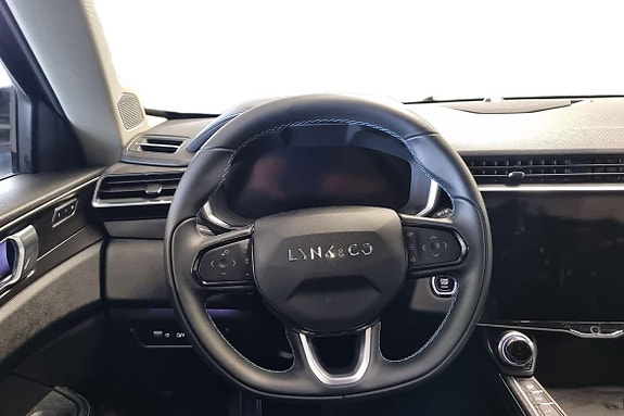 Lynk & Co 01 11 of 22