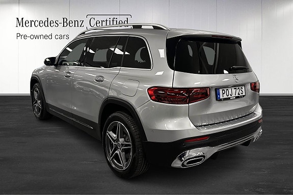 Mercedes-Benz GLB200 4 of 5