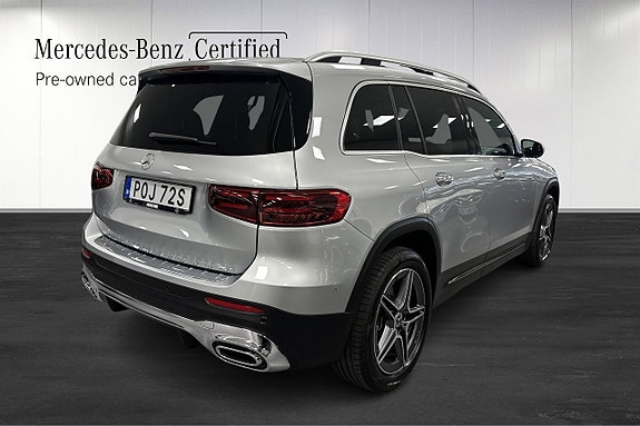Mercedes-Benz GLB200 3 of 5