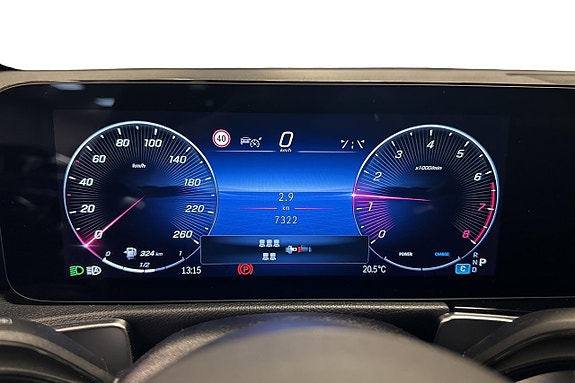 Mercedes-Benz GLB200 6 of 18