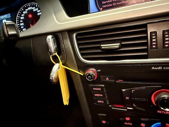 Audi A4 14 of 15