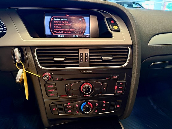 Audi A4 12 of 15