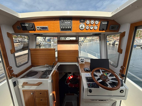 Minor 27 Range 2007 – Volvo Penta D6-310 – 650 motortimmar – 9 of 12