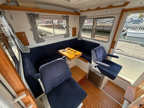 Minor 27 Range 2007 – Volvo Penta D6-310 – 650 motortimmar – 8 of 12
