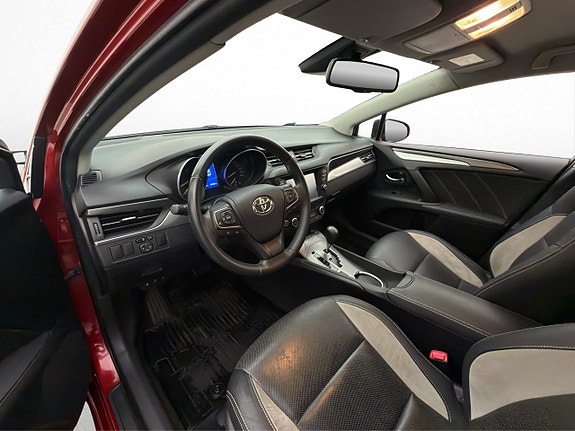 Toyota Avensis 11 of 30