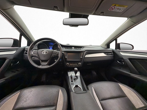 Toyota Avensis 13 of 30