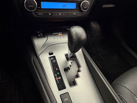 Toyota Avensis 24 of 30