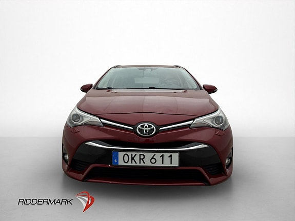 Toyota Avensis 2 of 30