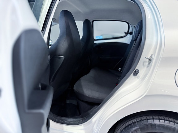 Peugeot 108 12 of 14