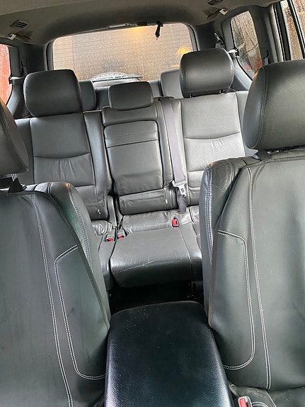 Toyota Land Cruiser 8 of 11