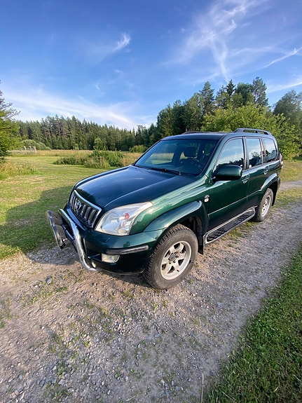 Toyota Land Cruiser 11 of 11