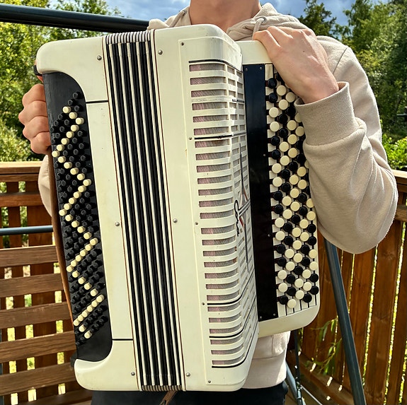 Product image 2 of 6
