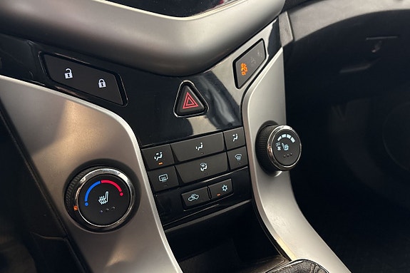 Chevrolet Cruze 17 of 17
