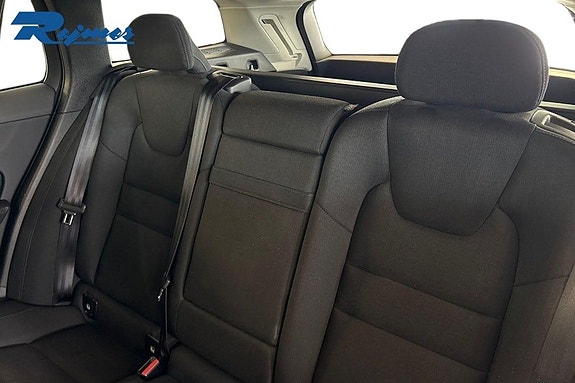 Volvo V60 13 of 20