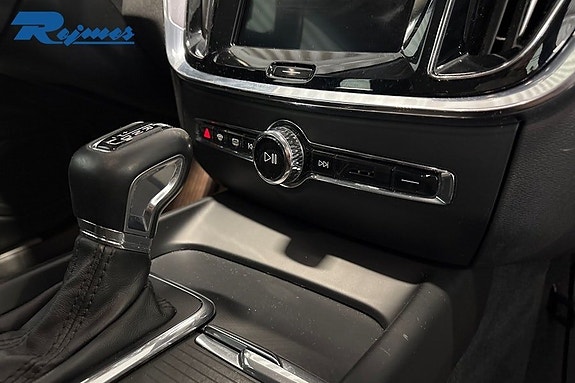 Volvo V60 8 of 20