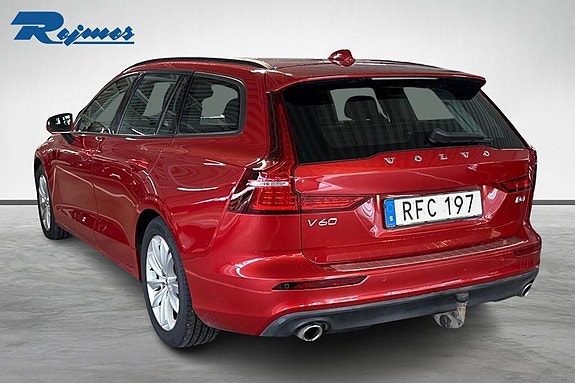 Volvo V60 2 of 5