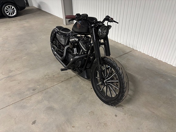 Harley-Davidson Iron 883 XL Bobber 5 of 5